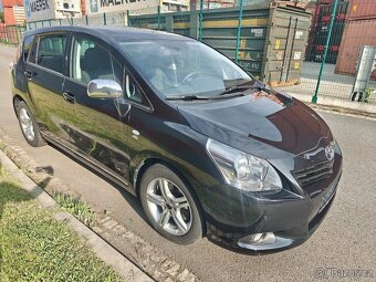 Toyota Verso 2.2D prémium 7 míst dovoz Švýcarsko - 9