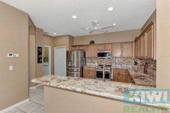 Prodej, vila u jezera, Florida, Whispering Oaks Drive, North - 9