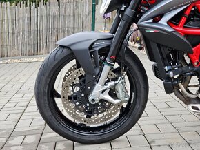 MV Agusta Brutale 800 - 9