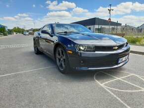 Chevrolet camaro 3.6 V6 krásný americký vůz. - 9