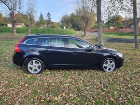 VOLVO V60 D4 120 kW pravidelný servis - 9