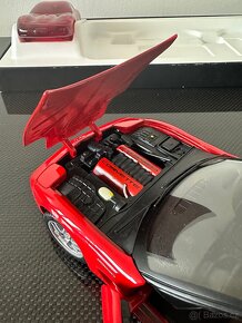 Sada Chevrolet Corvette C5 2001 1:18 + vůně Corvette - 9