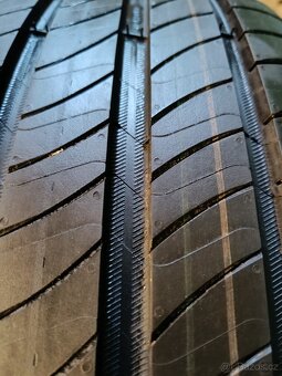 4ks nove letni 235/50/19 Michelin - 9