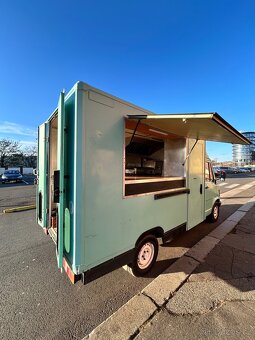 Food Truck Mercedes 308D - 9