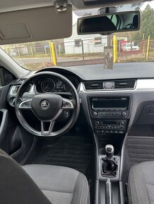 Škoda rapid 1.6TDI 77kw 2015 245XXX - 9