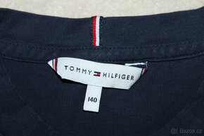 2x dívčí trička Tommy Hilfiger vel. 140 - 9