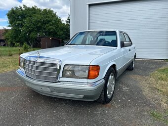 Mercedes Benz W126 260SE - 9