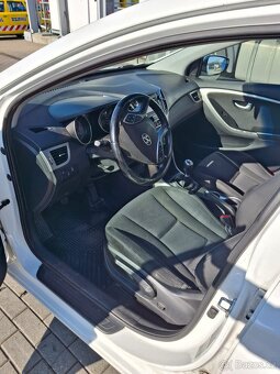 Hyundai i30 combi 2015, 1.6 diesel - 9