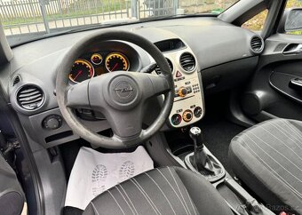 Opel Corsa 1,4i klima Tempomat 1 Majitel benzín - 9