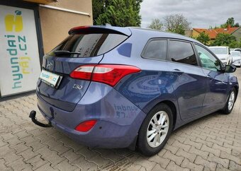 Hyundai i30 1.6-spotř5,5l/100km-PĚKNÝ STAV1 - 9