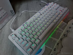 Mechanická klávesnice Logitech G713 GL Tactile - 9