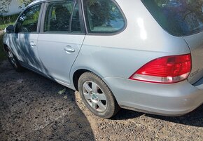 Ještě je na prodej Vw 1,9 77Kw 2008 Golf 5 jede dobře,210ti - 9