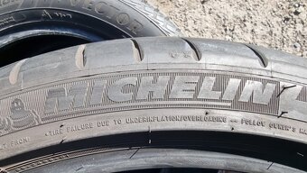 Letní pneu 245/35/19 Michelin - 9