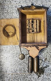 starožitné dřevěné vyřezávané hodiny schwarzwald 2 - 9