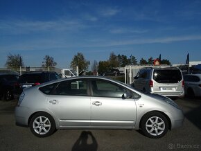 Toyota Prius 1.5 Hybrid 2xkola,serviska,1.majitel - 9