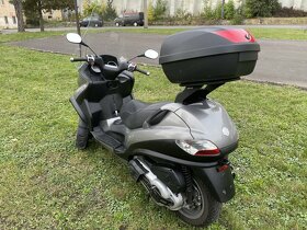 Piaggio MP3 400 - 9