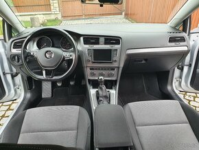 VOLKSWAGEN GOLF 1.6 TDI SERVISKA, DPH, NAVI, KRÁSNÝ - 9