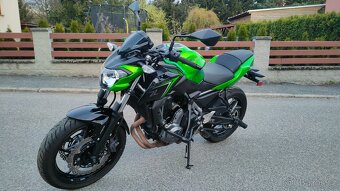 Kawasaki Z650 - 9