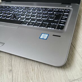 HP EliteBook 840 G3 (i5-6300U, 256GB SSD, 8GB RAM, 14" FHD - 9