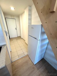 byt 1+kk (loft), 30m2 v ul. Poděbradská, Praha 9 - Vysočany - 9