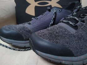 Zánovní běžecké boty Under Armour Charger Bandit 2 (42,5 EUR - 9