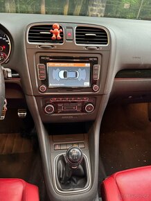 Volkswagen Golf 6 cabriolet 1,6 TDI - 9