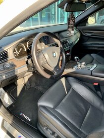 Bmw 740d - 9