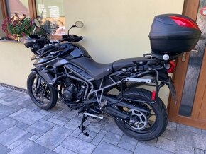 Triumph Tiger 800 XRx - 9