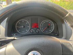 VW Golf V 1.9 tdi, 77kw, 2008, pravidelny servis, nove STK - 9