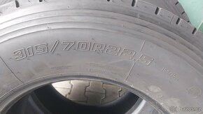 Prodám 2 x pneu Fulda 315/70R22.5 154/150 L - 9