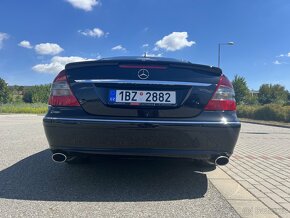 Mercedes Benz E 211500 V8 atmosféra 5.5L - 9