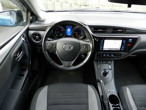 Toyota Auris 1.8 HYBRID 73 kW SERVISKA r.v. 2016 - 9