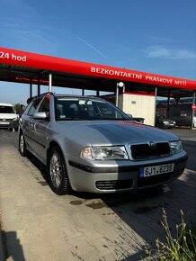 Škoda octavia 1.6 75 kW - 9