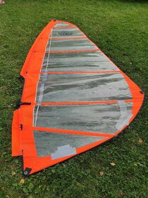 Windsurfingové prkno Tiga 120 litrů + plachta Lipno - 9