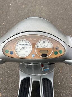 Vespa ET 4-125 - 9