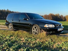 Volvo V70 R - 9