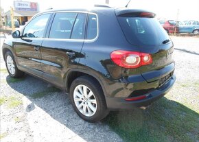 Volkswagen Tiguan 2,0 103 kW 4x4 Historie KLIMA nafta - 9