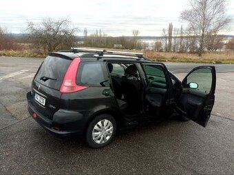 Peugeot 2 1.4i 206SW - najeto 138000km. - 9