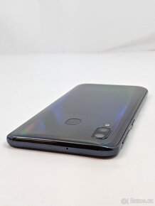 Samsung Galaxy a40 4/64gb black. Záruka 6 měsíců. - 9