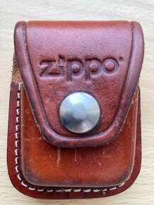 Originální zapalovač Zippo + kožené pouzdro, kupováno v USA - 9