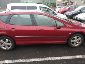 Peugeot 407 SW - 9