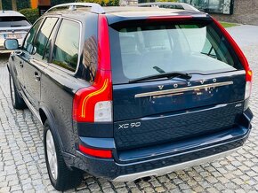 Volvo XC90 2.4 D5 147KW 4x4 AUT FACELIFT 7 MÍST BEZ KOROZE - 9