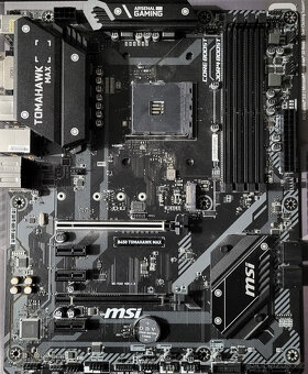 MSI B450 TOMAHAWK MAX - 9