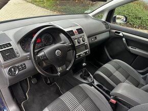 Volkswagen Touran 1.4 TSI United Facelift Navi Aut parkování - 9