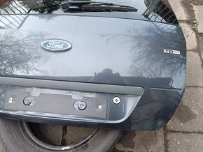 Ford Fusion facelift - páté dveře, víko kufru - 9