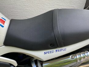 Triumph Speed Triple 1050 r.v. 2008 - 9