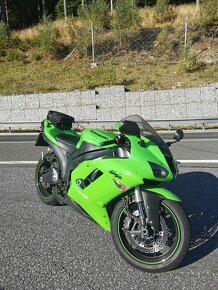 Kawasaki ZX-6R Ninja - 9