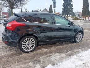 Prodám Ford Focus Titanium 1.6i benzín 110kw rok výroby 2012 - 9