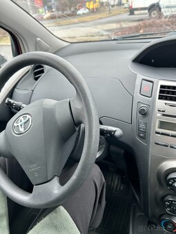 Toyota Yaris - 9