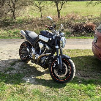 Yamaha MT 01 - 9